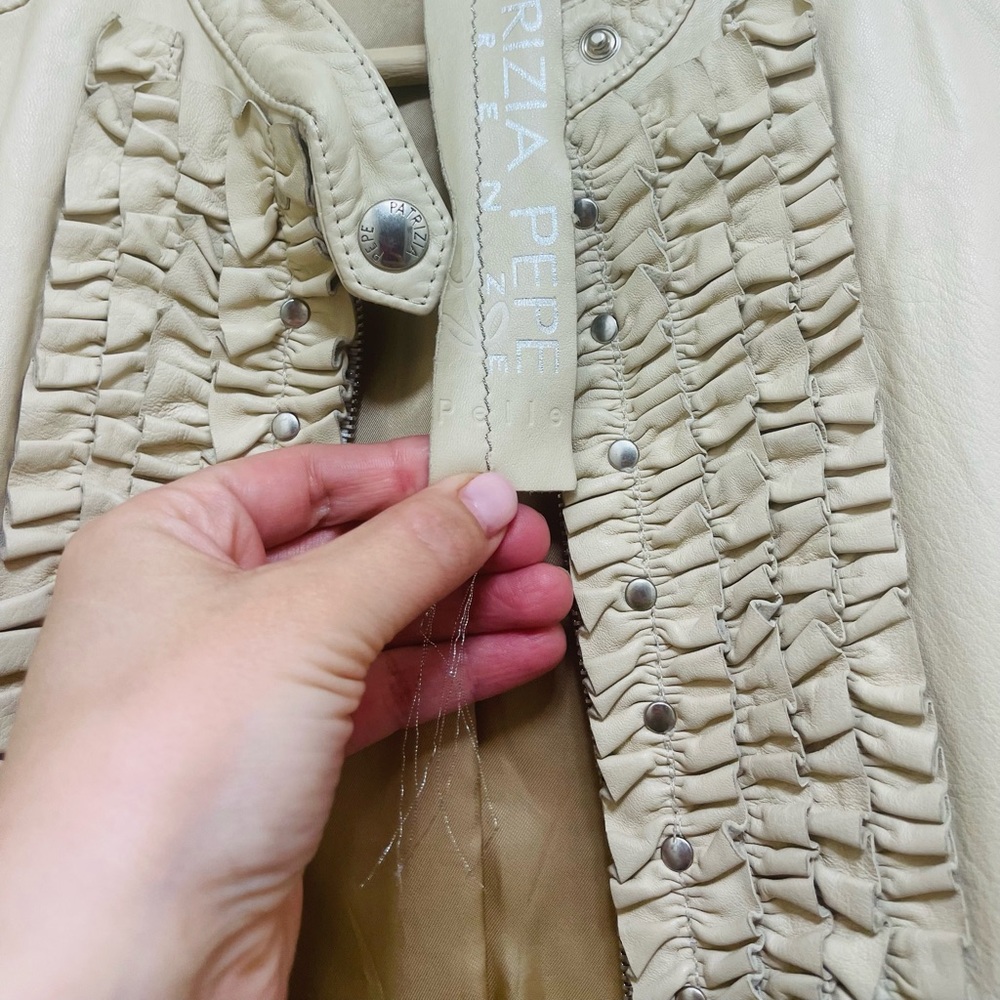 Leather jacket - Picture 3 of 3